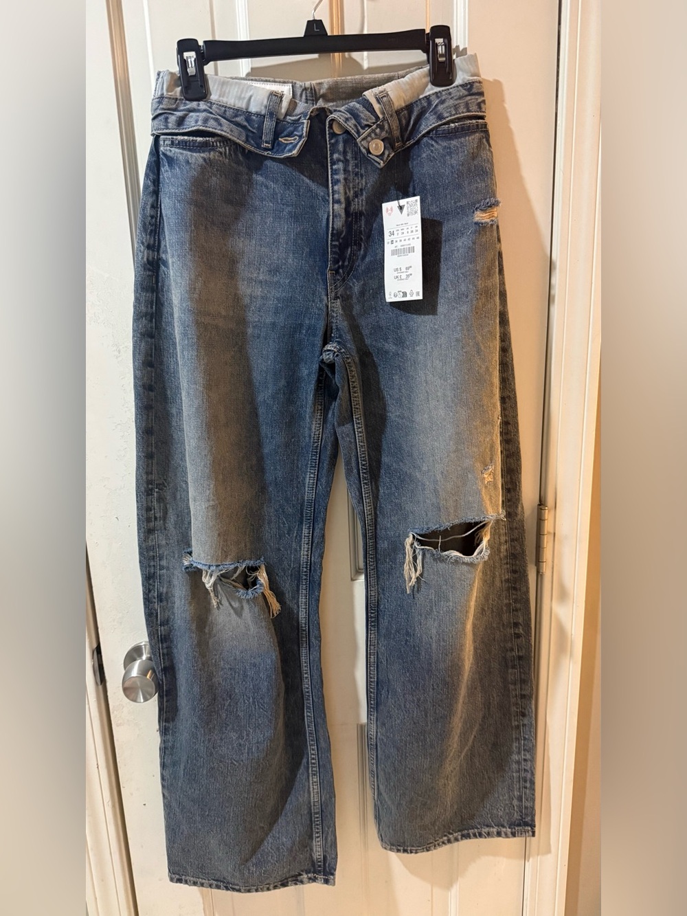Zara Relaxed Distressed Blue Denim Jeans